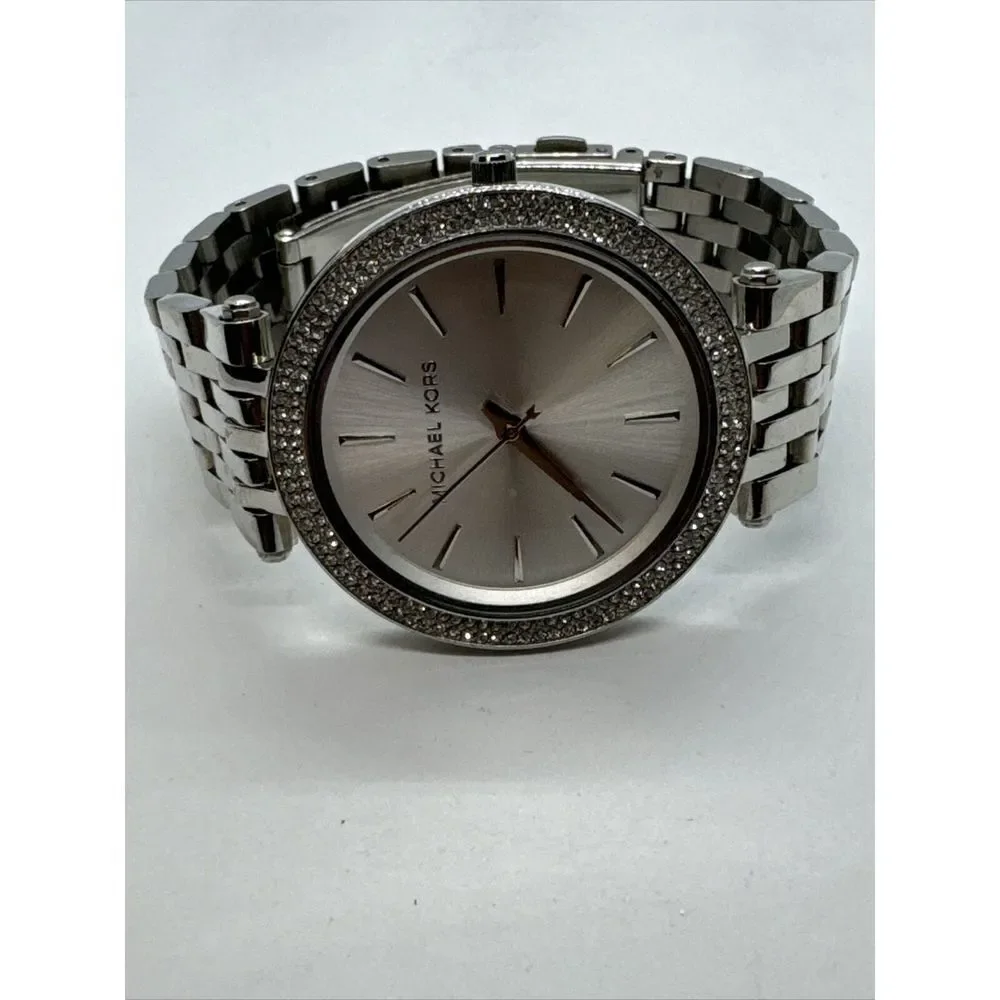 Michael Kors Darci MK3190 Womens Silver Stainless Steel Analog Dial Watch JNA420